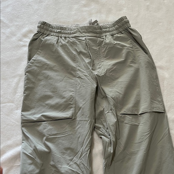 Lululemon Athletica Relaxed Pants - Picture 5 of 9